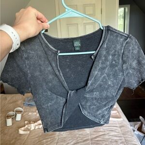 Wild Fable Gray Tie-Front Crop Top
